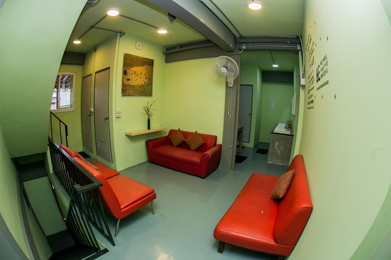 Samsen 8 Hostel バンコク都 エクステリア 写真