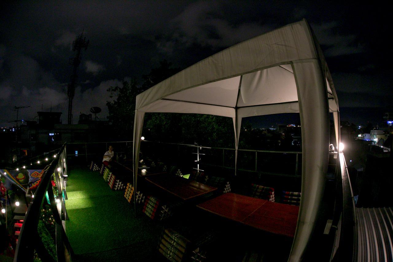 Samsen 8 Hostel バンコク都 エクステリア 写真